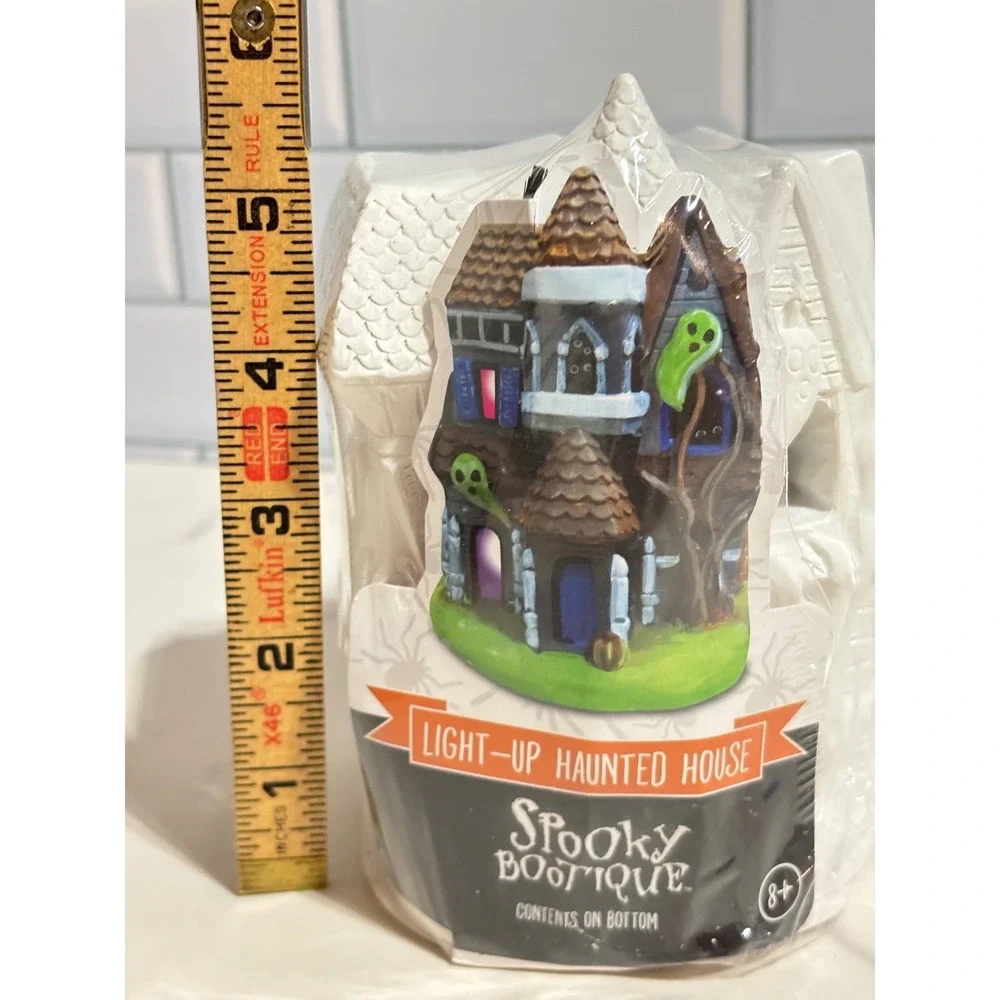 Spooky Boutique Light-Up Haunted House DIY Paint Kit Halloween Plaster LED